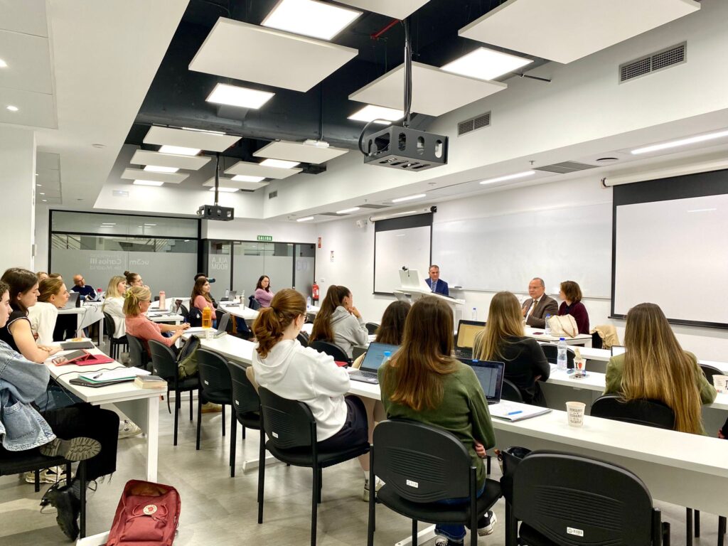 Innovación en colegios con Ultimate Technology